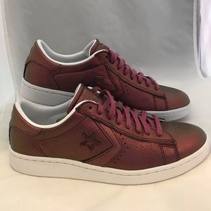 NEW Converse PL LP Ox Women’s Magenta Metallic